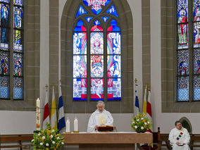 Lumen Christi - Auferstehungsmesse in St. Crescentius (© Karl-Franz Thiede)